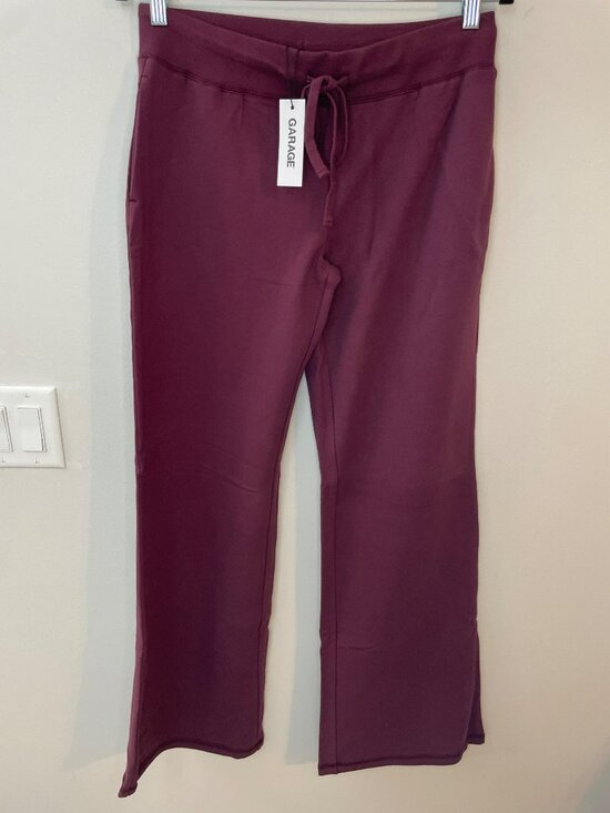 Garage Pants - Garage Stretch Terry Bootcut Pants Fig Fantasy Red Women's Sz Medium MSRP$65 NWT